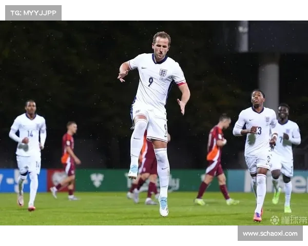 凯恩从英格兰青年队到国家队核心的成长与挑战全景解析